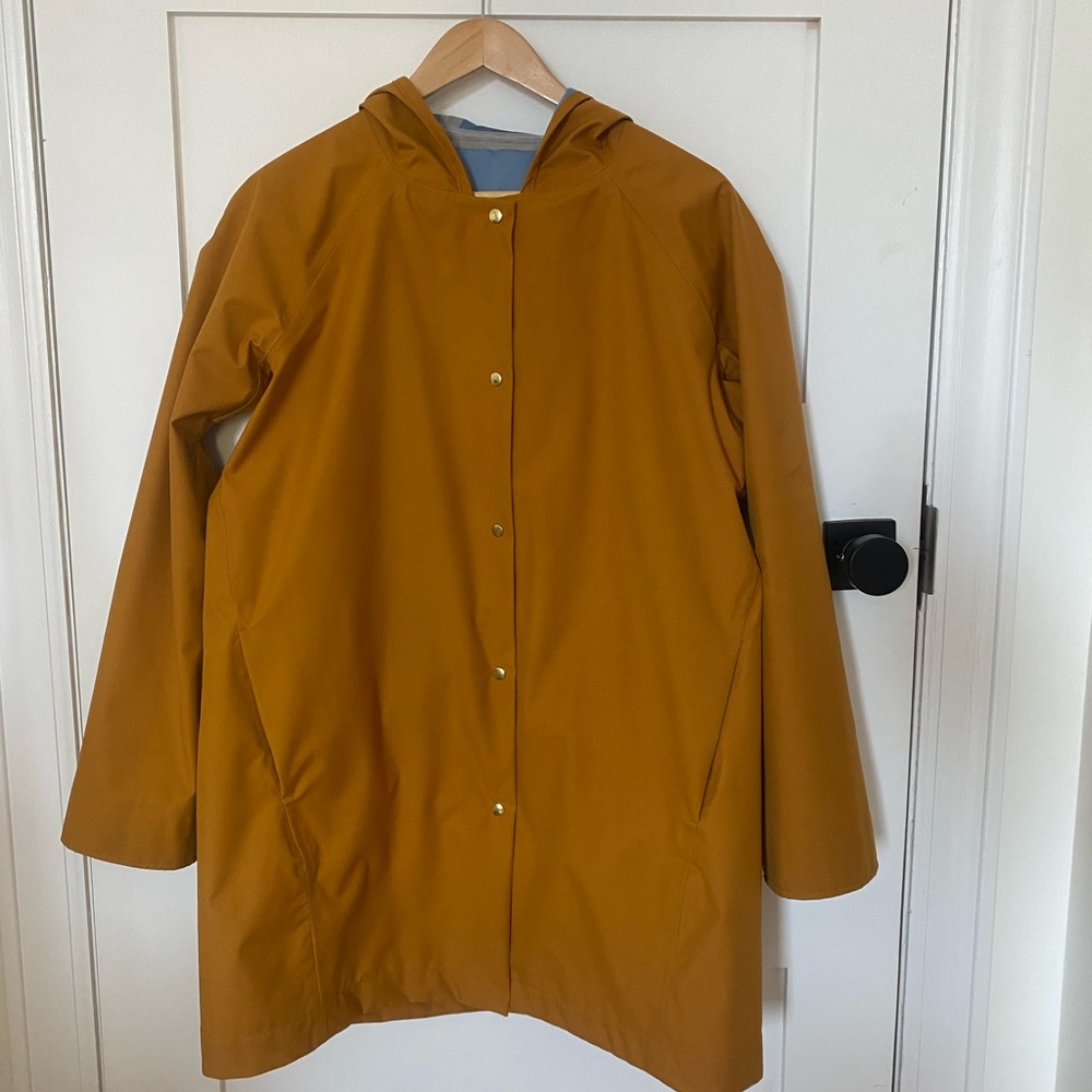 Fairechild Women’s Raincoat Sz Small